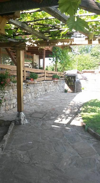 Hotel Pri Chakara Arbanasi Exterior foto