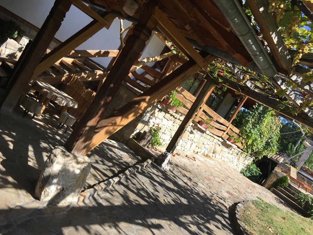 Hotel Pri Chakara Arbanasi Exterior foto