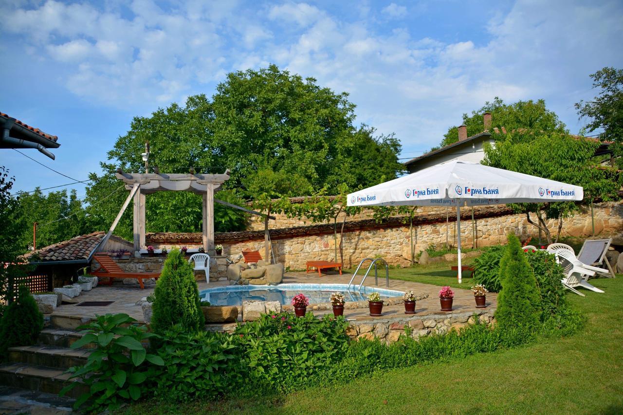 Hotel Pri Chakara Arbanasi Exterior foto